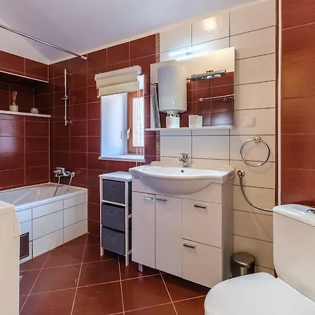 Cozy Mediterranean House Vikendica
